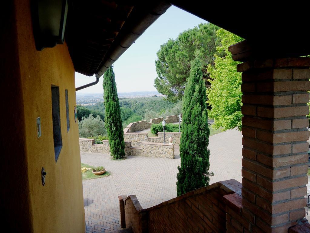 Il Borgo Di Montereggi * Limite